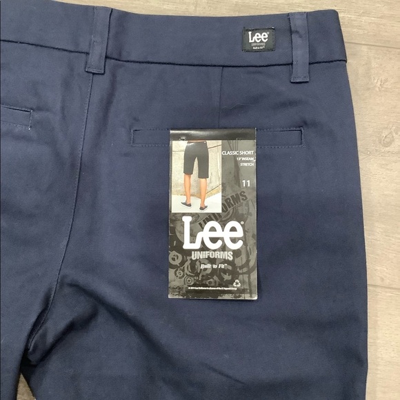 Junior's Lee Uniforms 11 Large Shorts Chino Khakis Bermuda Stretch Navy Blue NWT - Picture 6 of 11